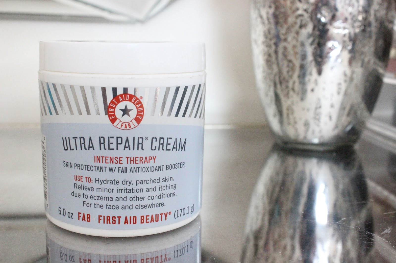 First Aid Beauty Ultra Repair Cream Intense Therapy