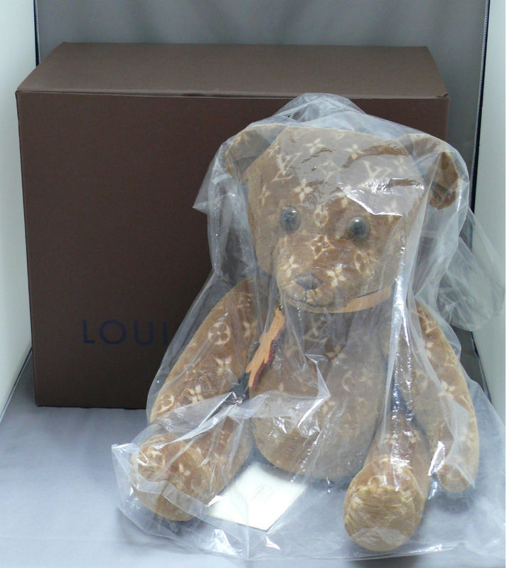 In LVoe with Louis Vuitton: Louis Vuitton Teddy Bear