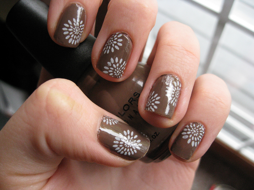 the cute octopus Nails Chrysanthemums