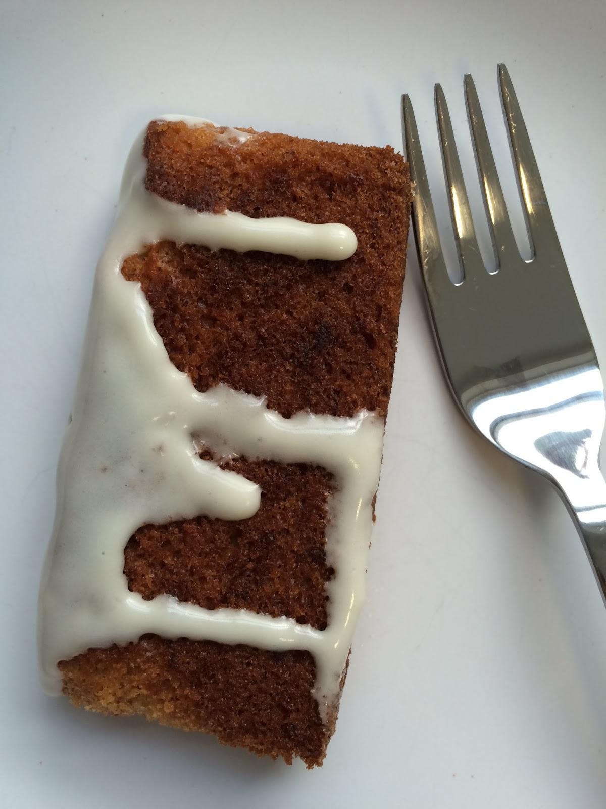 Baking Bare Banana Cake with a Cream Cheese Drizzle