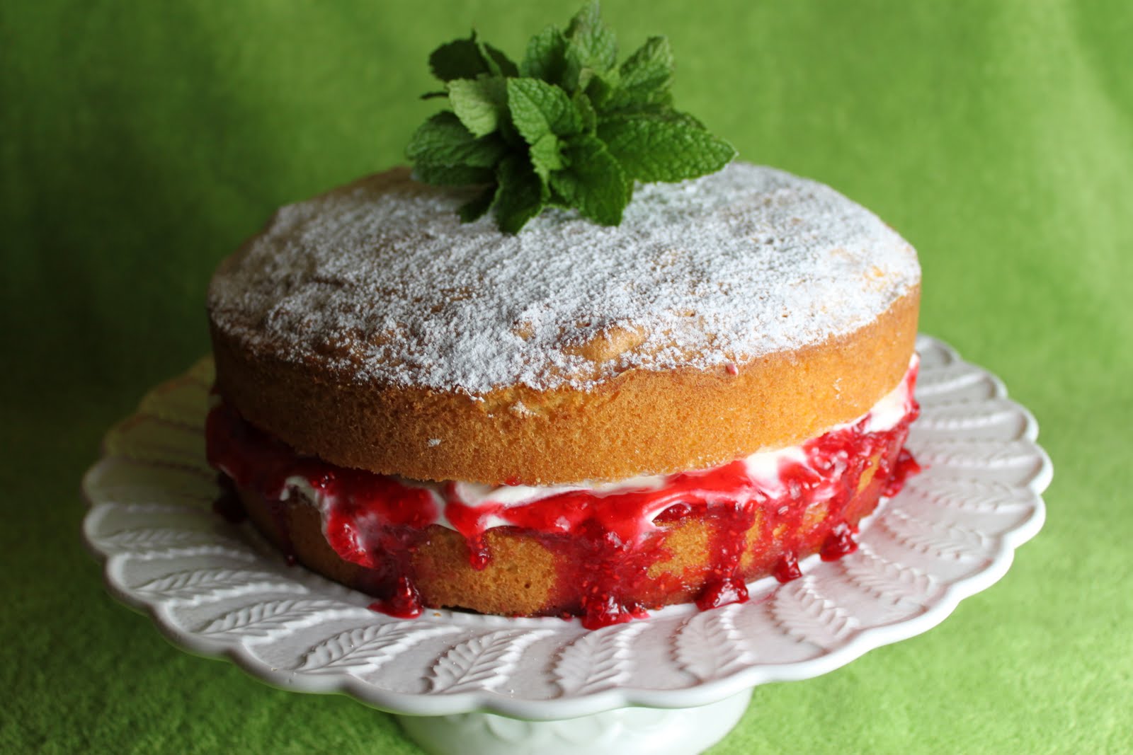 A Classic Victoria Sandwich The Café Sucre Farine