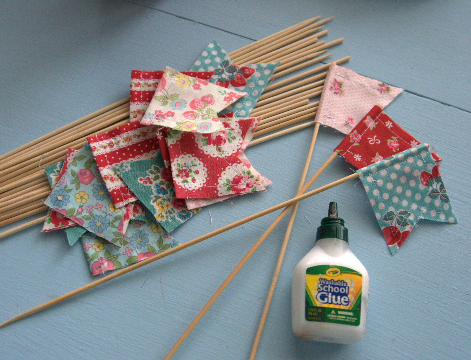 how to make mini fabric flags Life on Lemon Lane