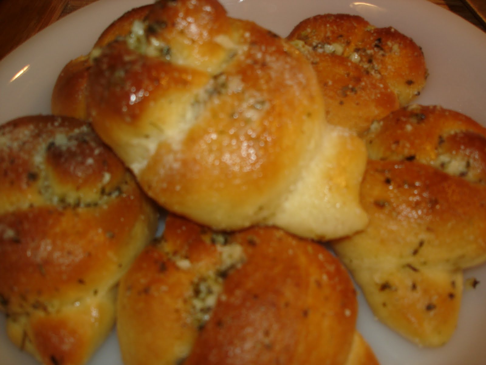 The Tiny Skillet The Best Garlic Knots!