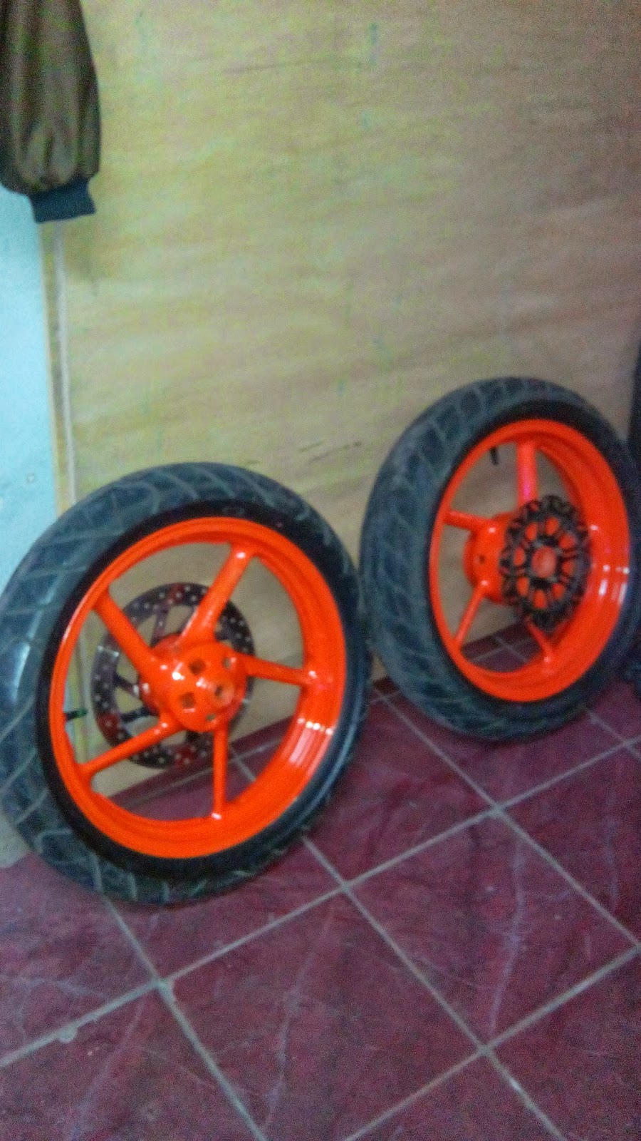 Warna Velg Yang Cocok Untuk Motor Orange Pelekmodif