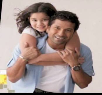 GALLERY FUNNY GAME: Sachin Tendulkar | Celebrity Photos Sachin