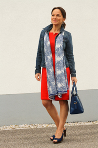 https://ladyofstyle.com/2014/09/styling-red-dress-part-2-casual-look.html