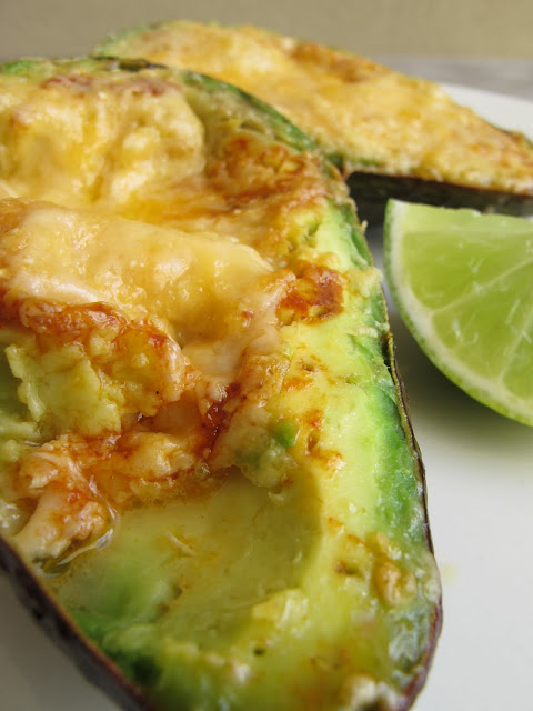 grilled+avocado+snack+w+cheese+%2526+chilli+sauce+3a.jpg