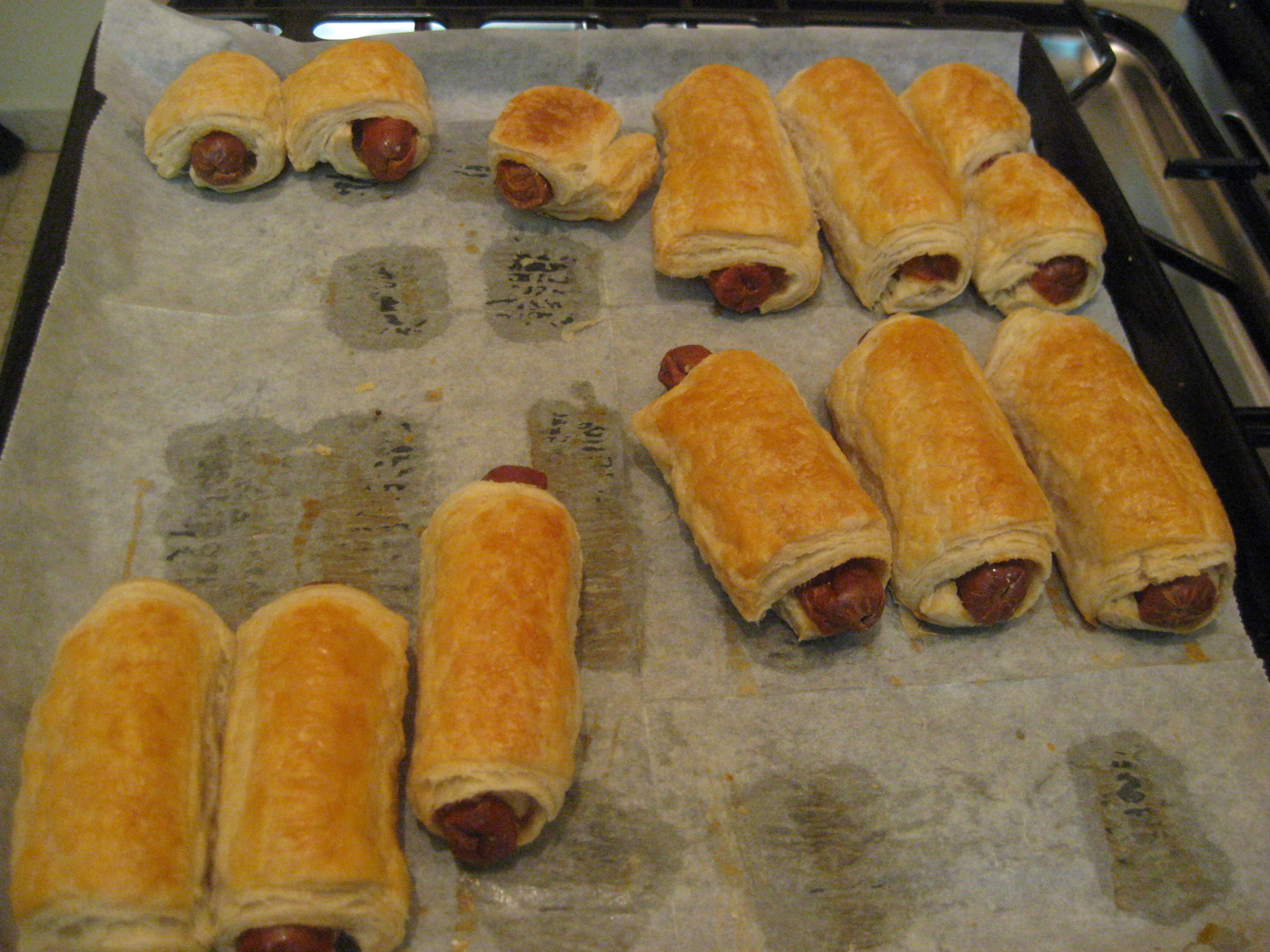 Burning the kitchen Hot dog in a puff pastry.