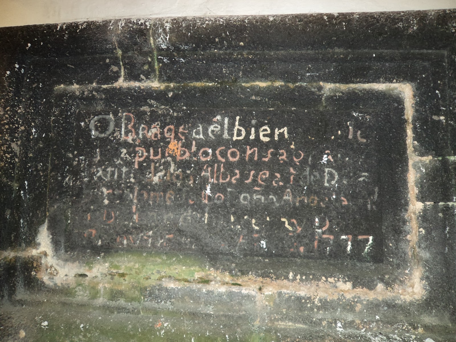 Los restos de la fuente de agua de Techacapa de la época virreinal.