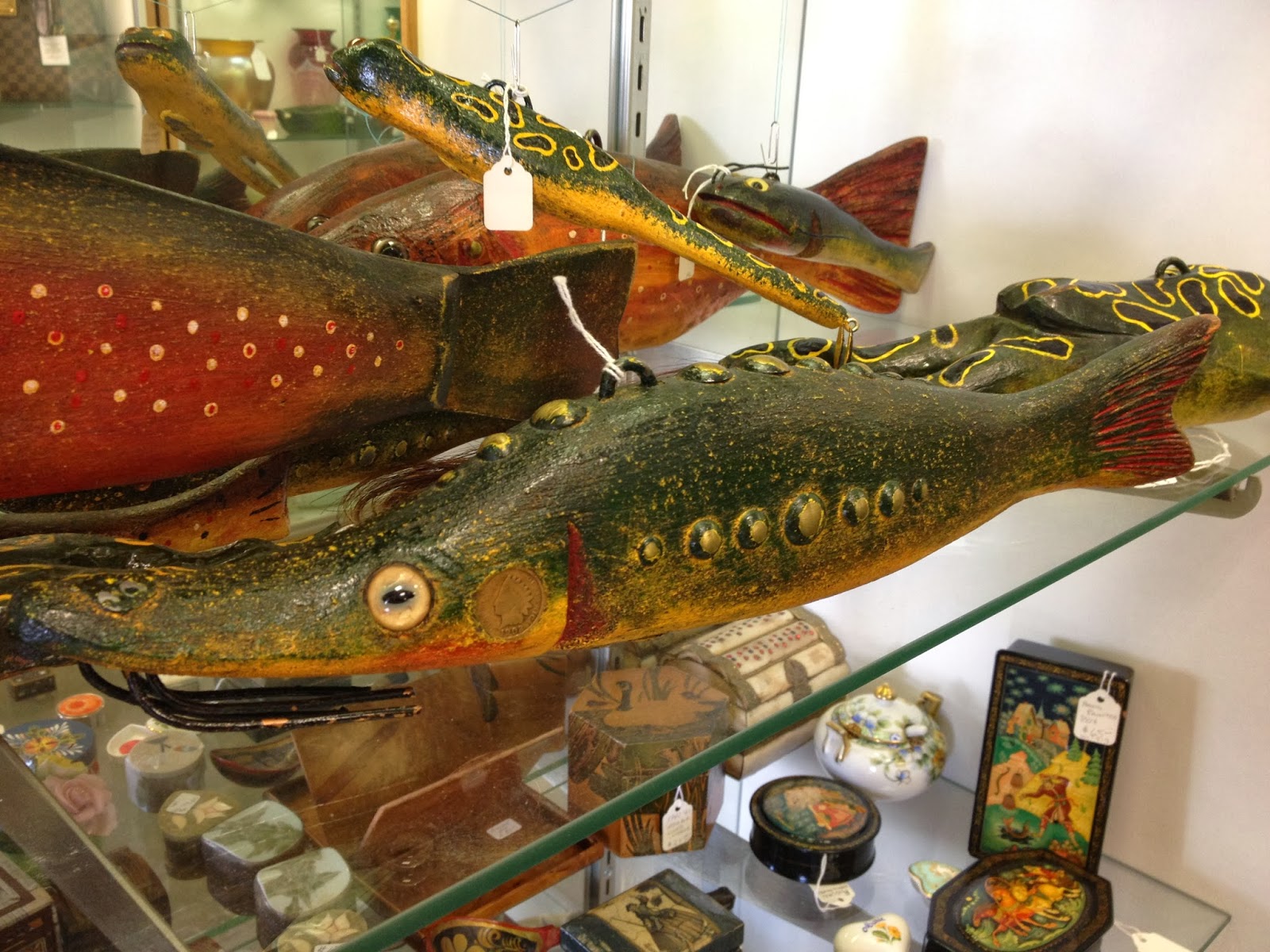 Antiques, Art, and Collectibles Vintage Fishing Lures and Ice Fish Decoys