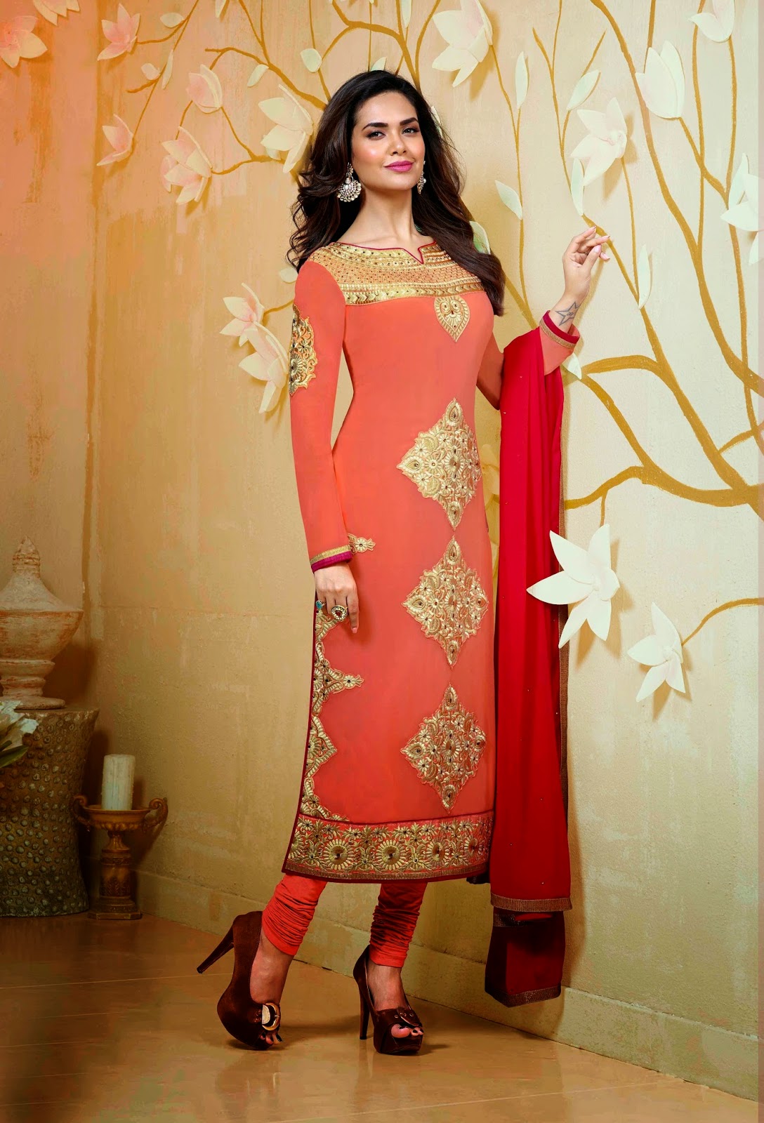 Esha Gupta Anarkali Suit Wallpapers Free Download