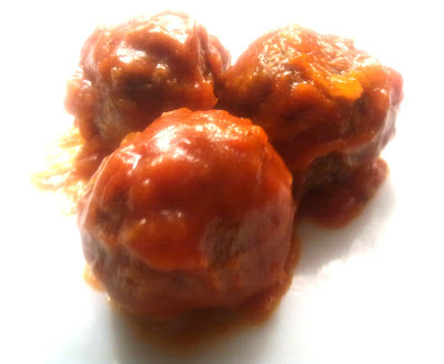 NUESTRAS RECETAS FAMILIARES. ALBÓNDIGAS CON TOMATE