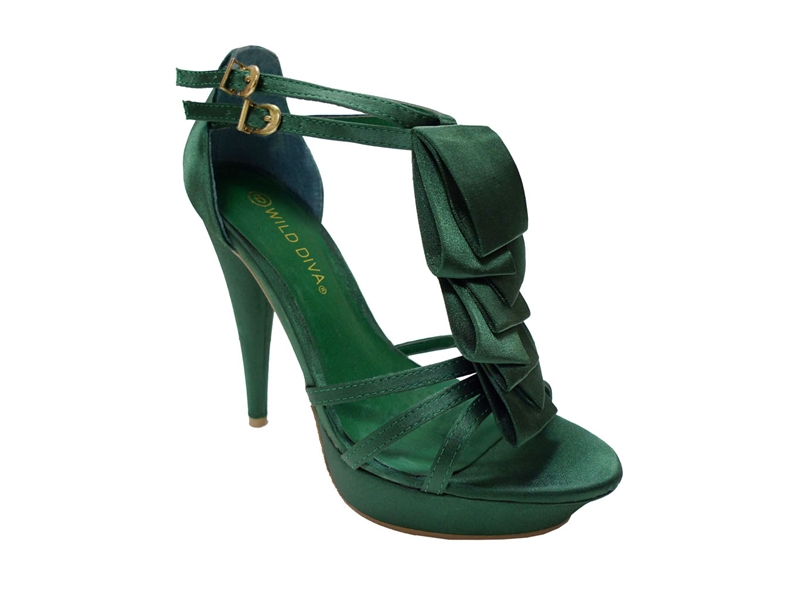The Curious Yellow: Emerald Green Shoes FOUND
