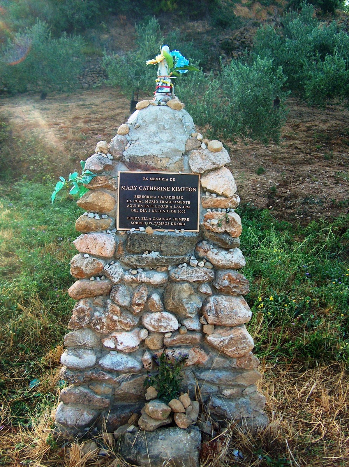 amaWalker MEMORIALS TO PILGRIMS WHO DIED ON THE CAMINO