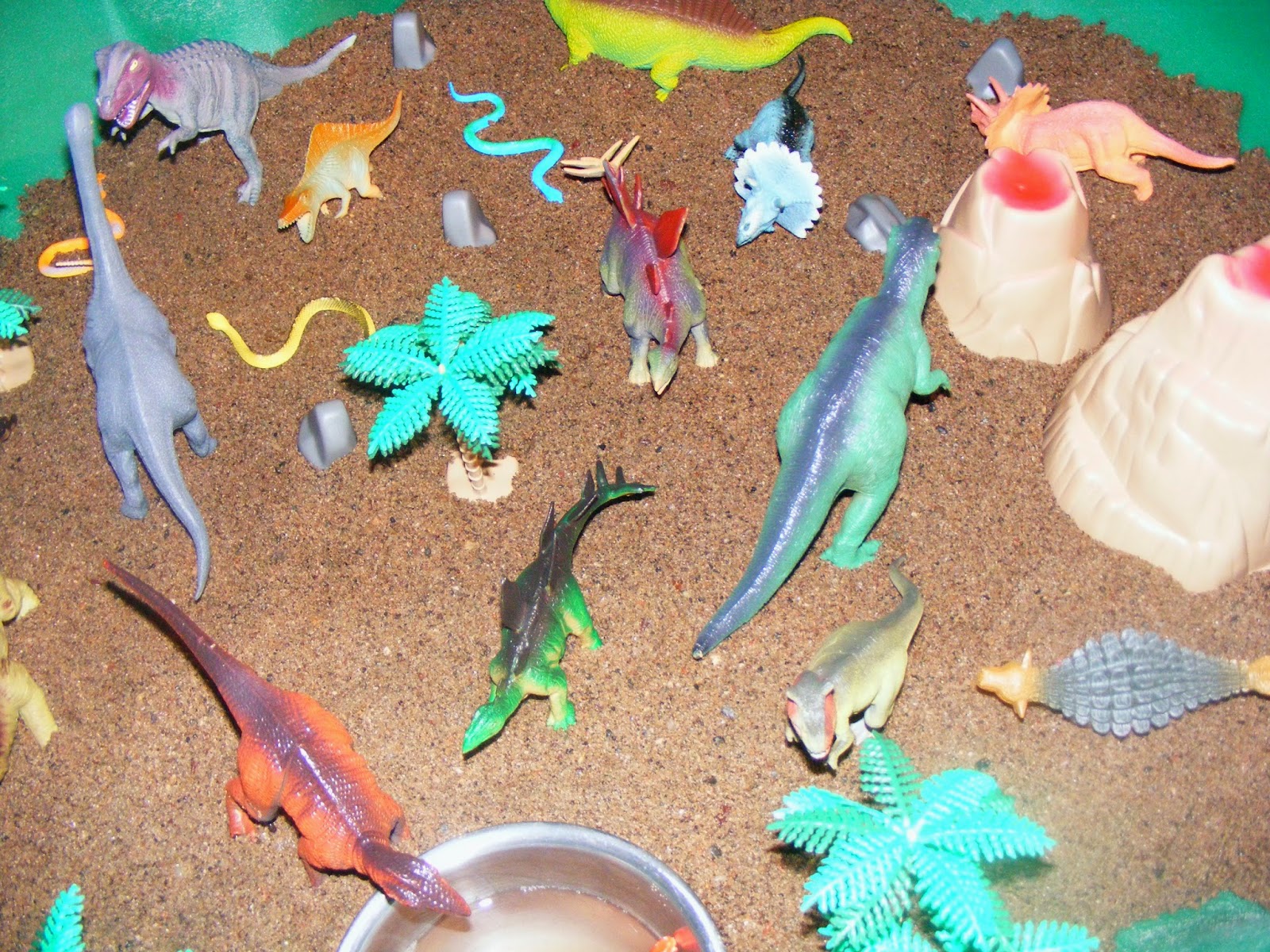 Kidspert Dinoland Sandbox