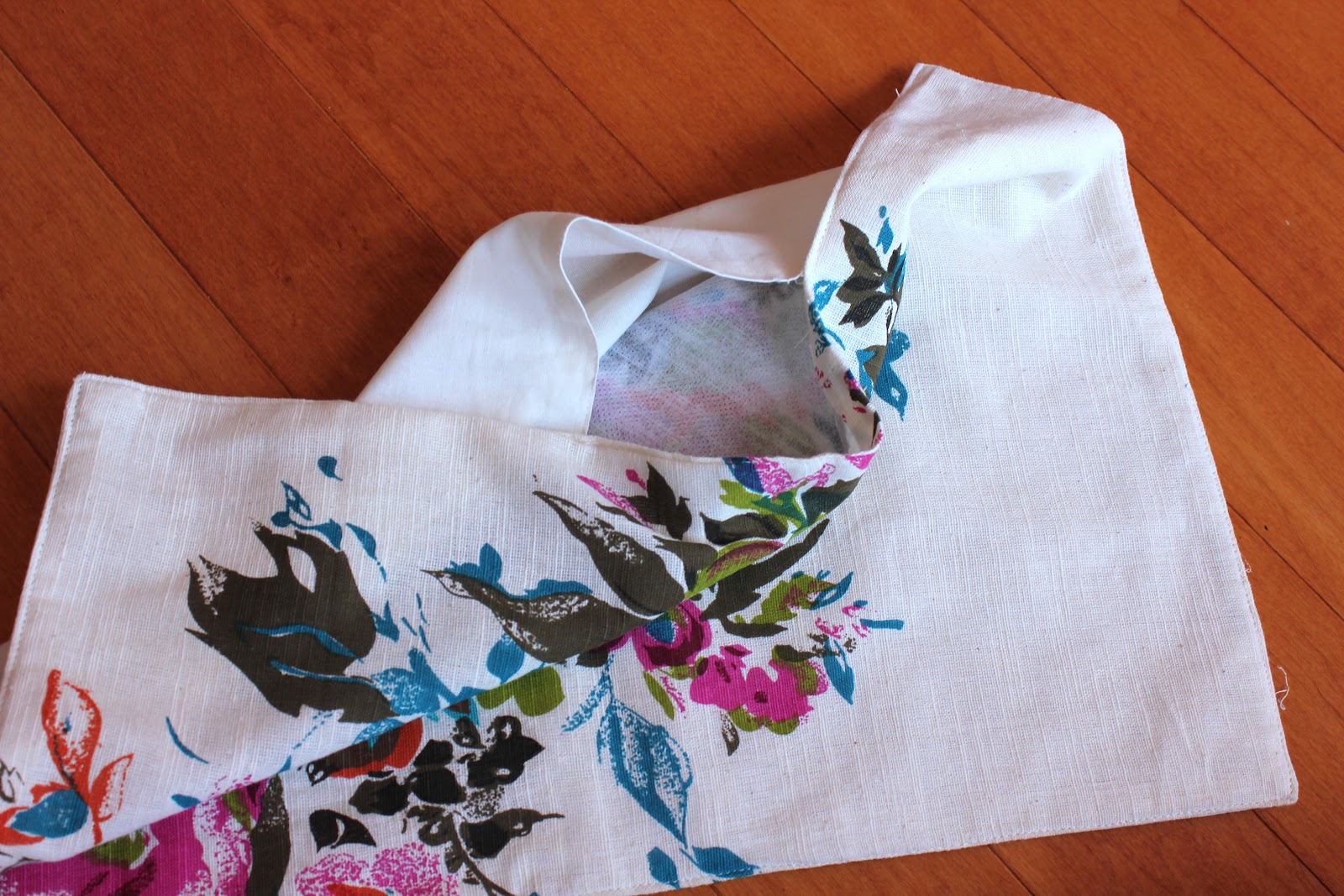 Placemat Pillows a tutorial Sweet Verbena
