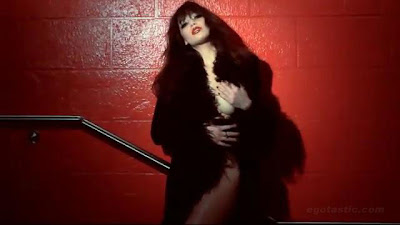 Daisy Lowe Drop Dead Sexy in GQ UK Photo Shoot - Bonus Hot Video! 