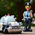 4 kelakuan kocak yang biasa dilakukan ketika berhadapan dengan polisi lalu lintas