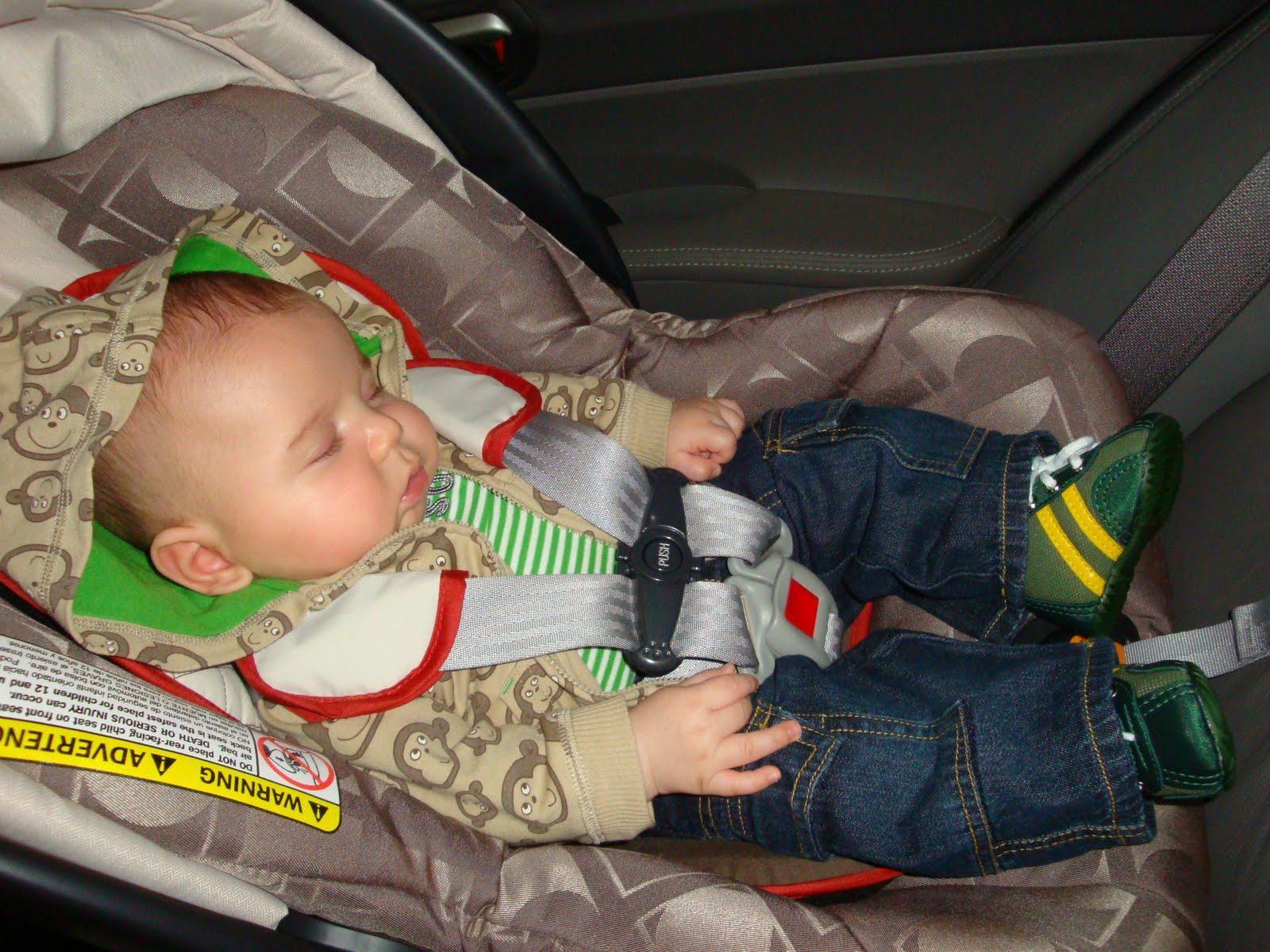 Cadeirinha virada para trás salva a vida de bebê em acidente na Austrália -  Revista Crescer | Segurança