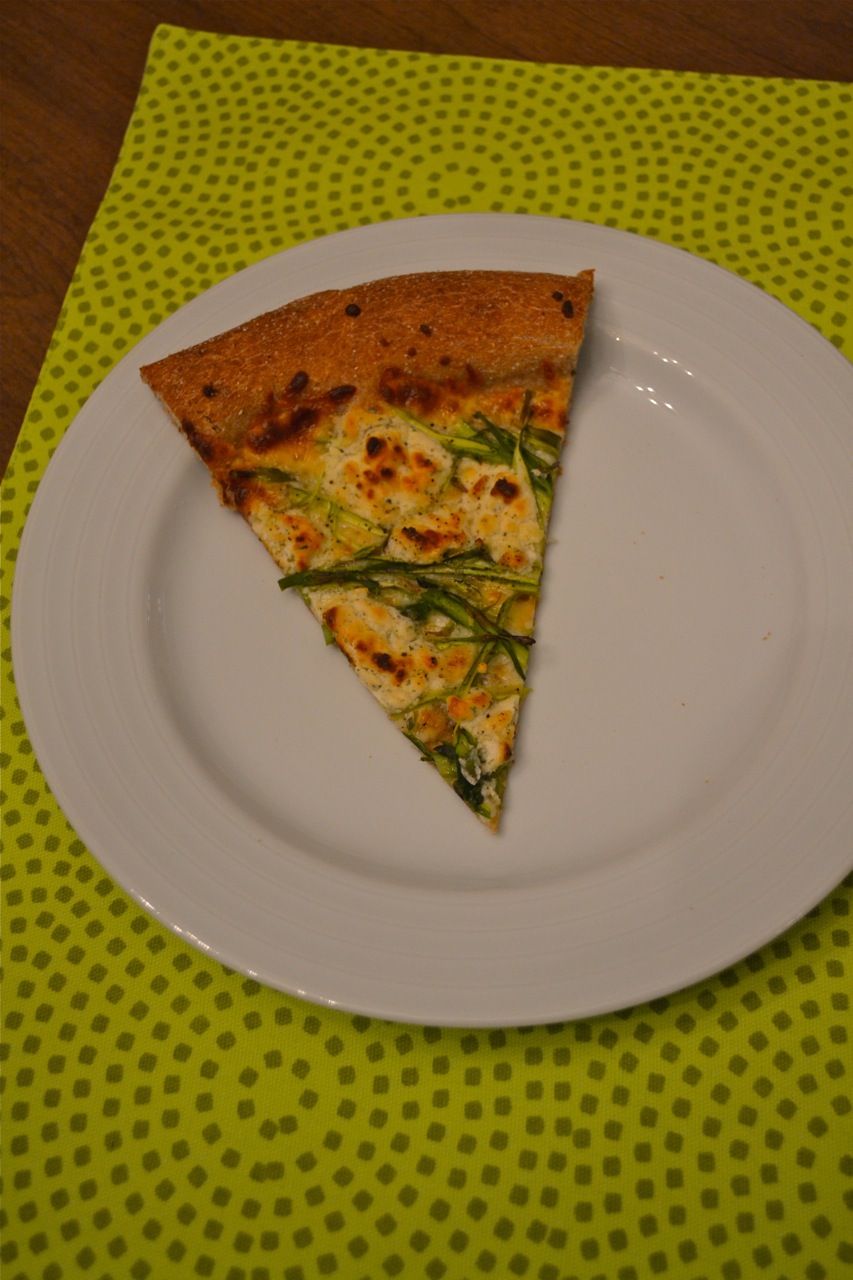 http://3.bp.blogspot.com/-X9-JcUdb1_I/UEySETez3ZI/AAAAAAAAAcc/9fhPYRd0qRQ/s1600/asparagus+pizza.jpg