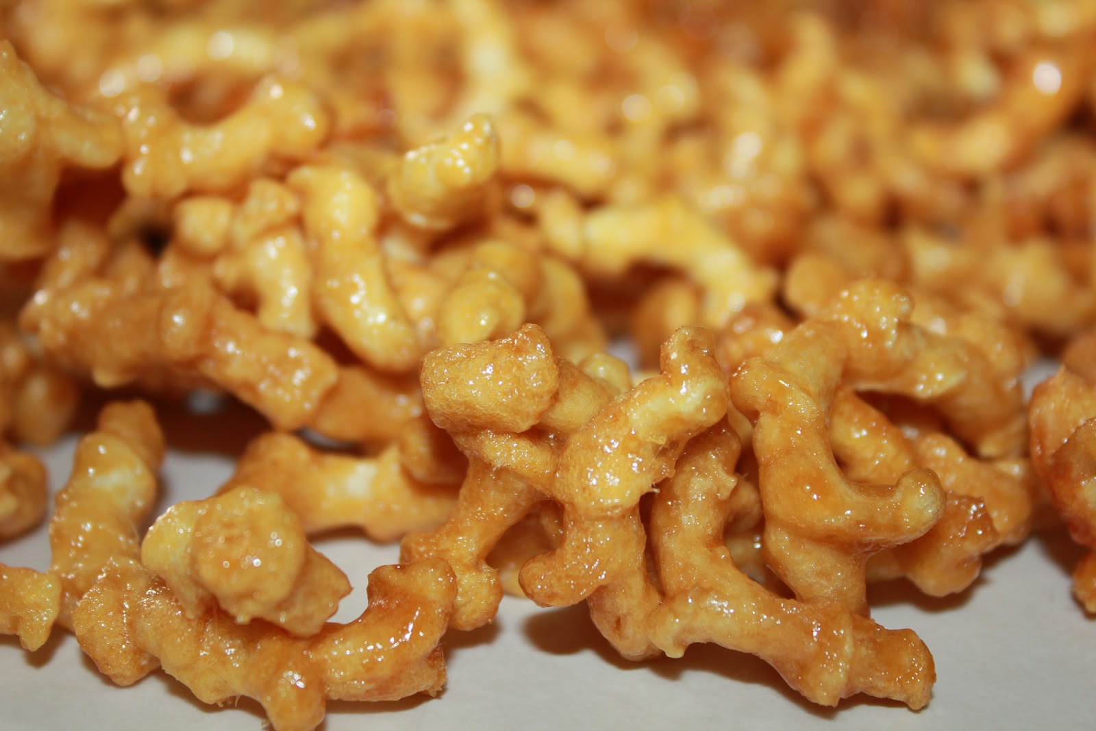 Sisters Luv 2 Cook Caramel Popcorn Twists