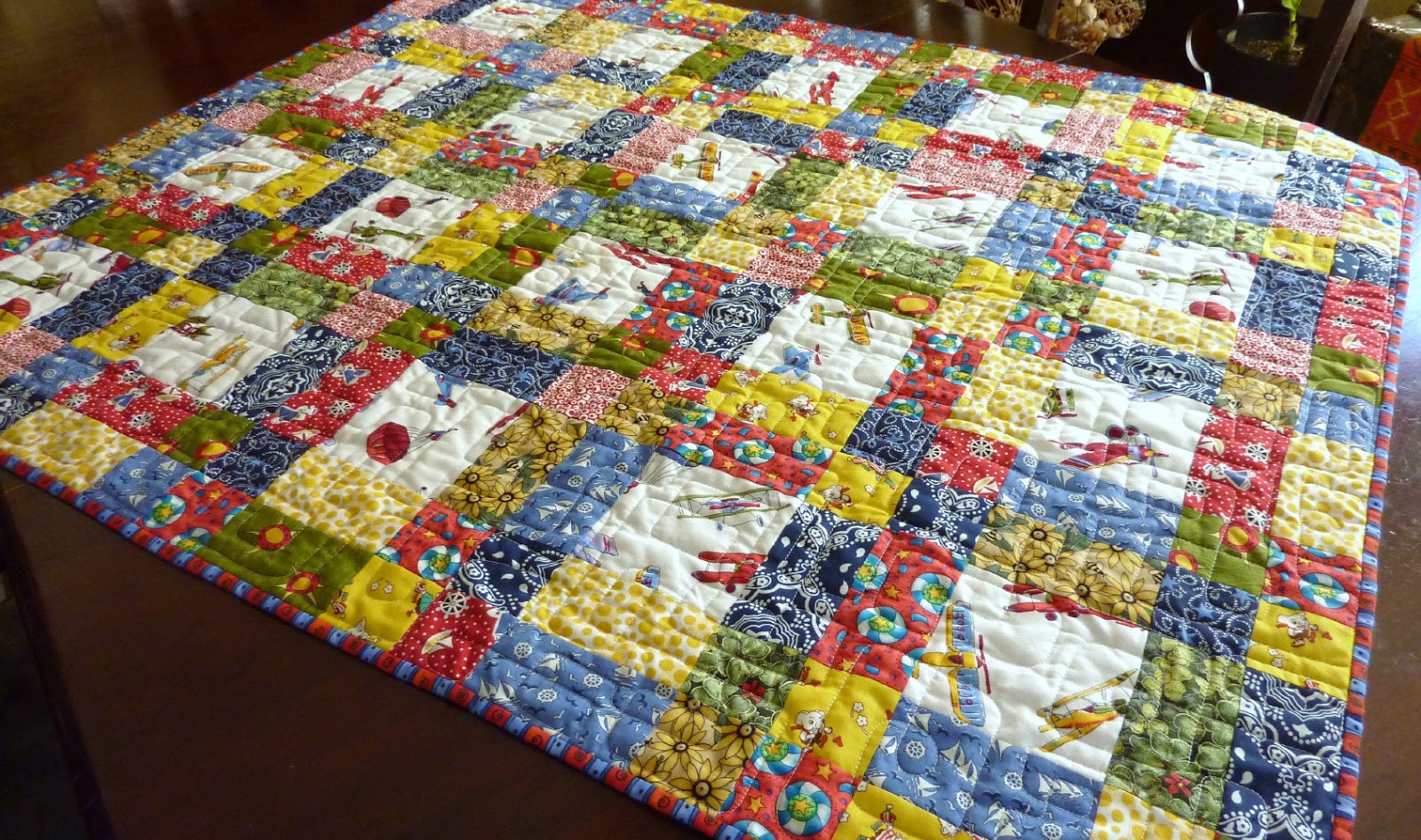 Busy Bee No. 16 Wings to Fly A Happy Scrappy Baby Quilt
