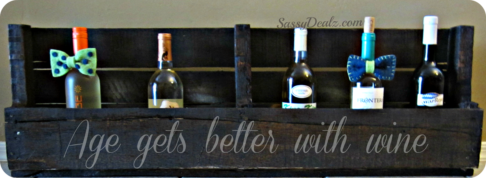 DIY How To Make A Wine or Magazine Rack Out of a Wood Pallet (Step by