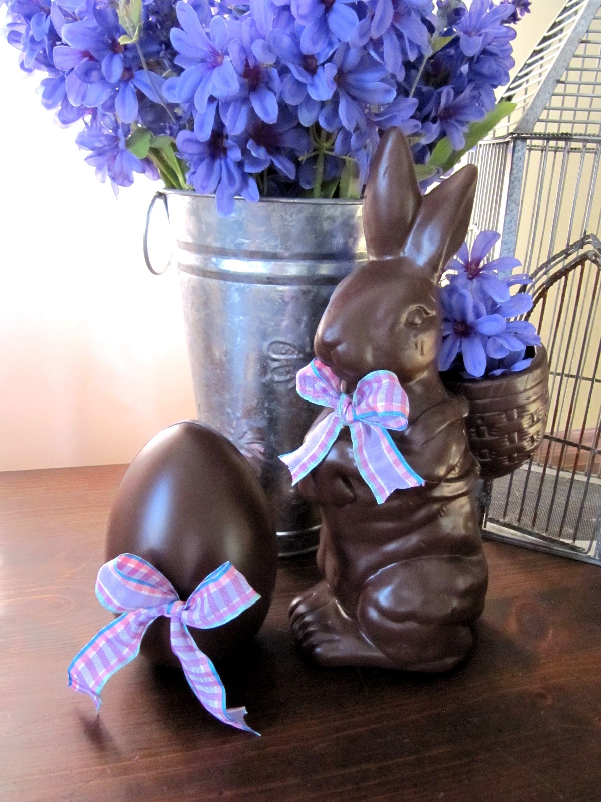 Sew Many Ways... Tool Time Tuesday...Spray Painting Easter Eggs