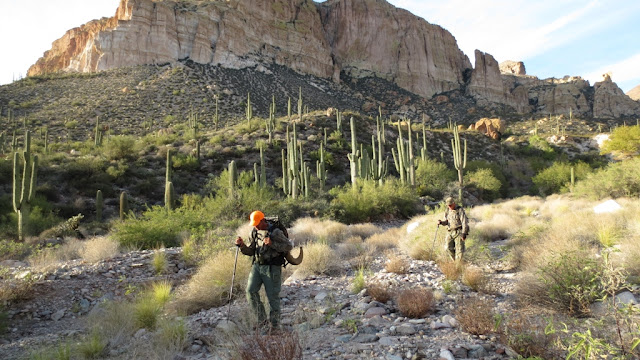 Arizona+Desert+Bighorn+Sheep+Hunting+in+Unit+22+with+Colburn+and+Scott+Outfitters+15.JPG