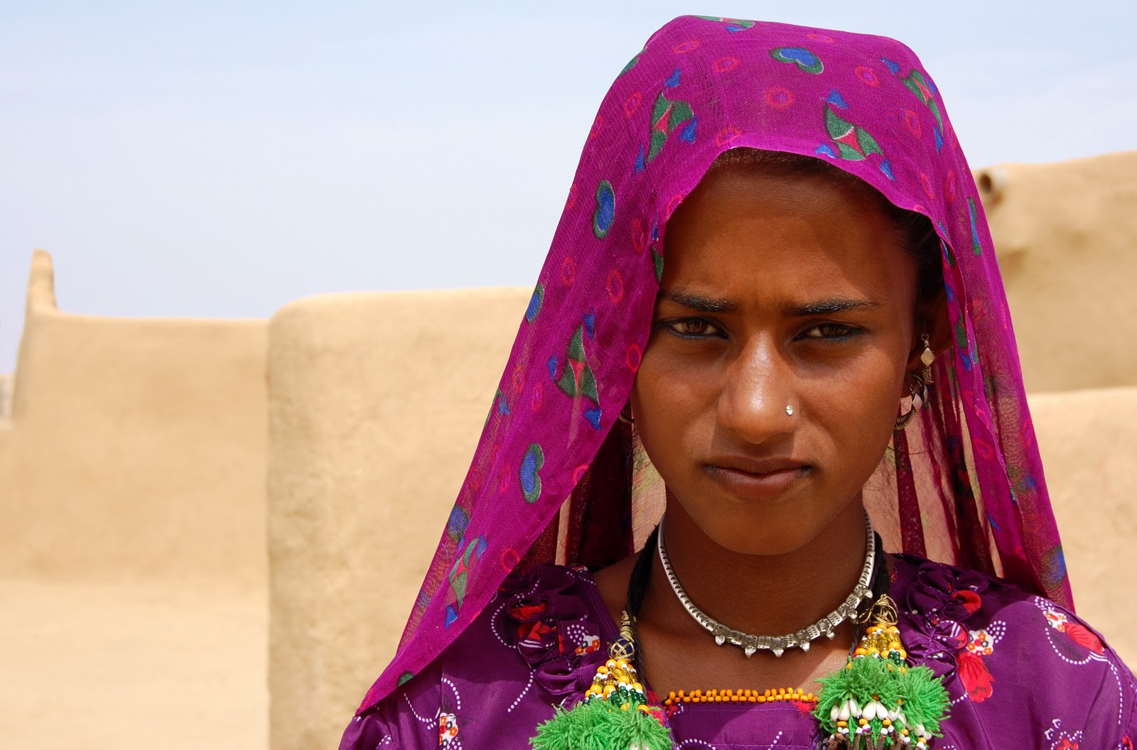 Mirage A' Trois A Pakistani Girl From The Cholistan Desert