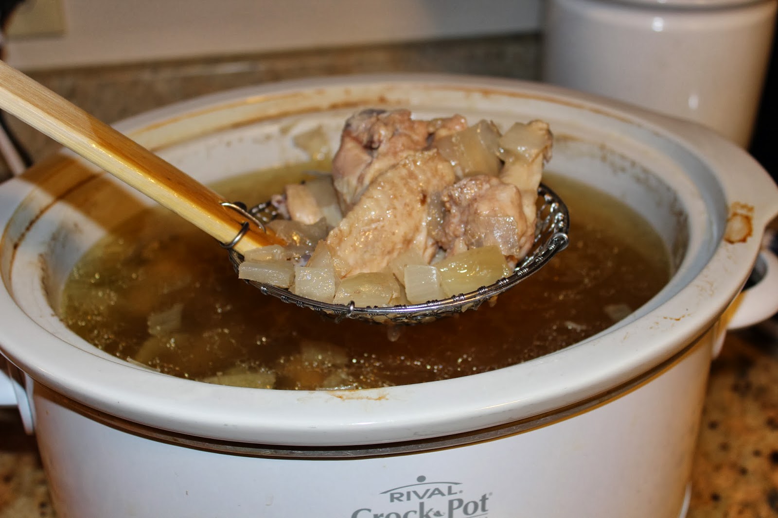 The Garlic Press Slow Cooker Chicken Stock
