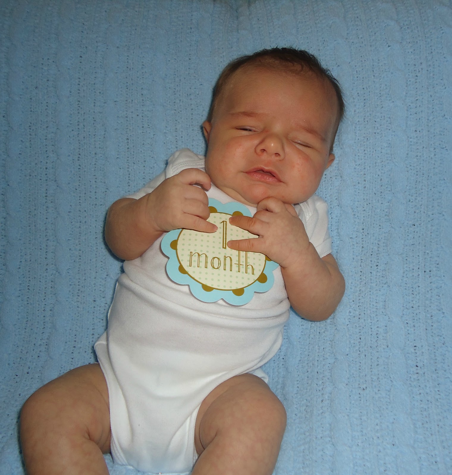 happy one month to my baby boy