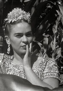 TASSHON: MEXICO SHOWS FRIDA AND DIEGO IN BLACK AND WHITE