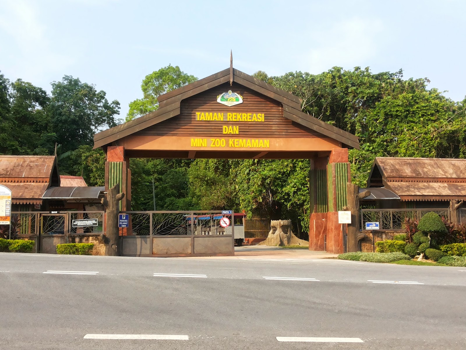 SANA SITU SINI SINUuuuNN.. Mini Zoo Kemaman.