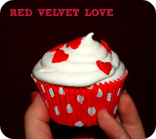 CUPCAKES RED VELVET LOVE