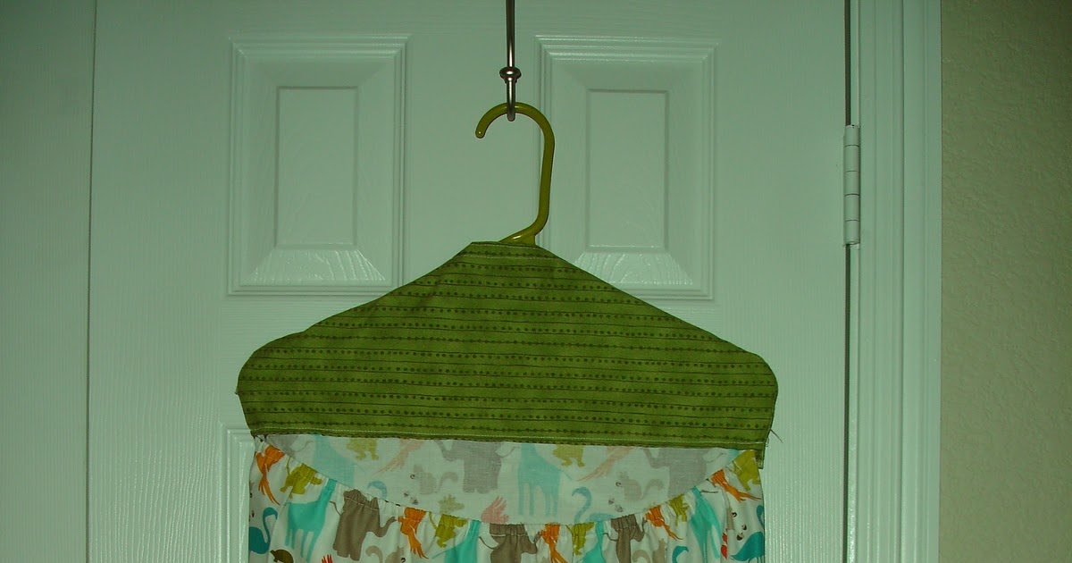 buggspot Hanging Laundry Bag Tutorial