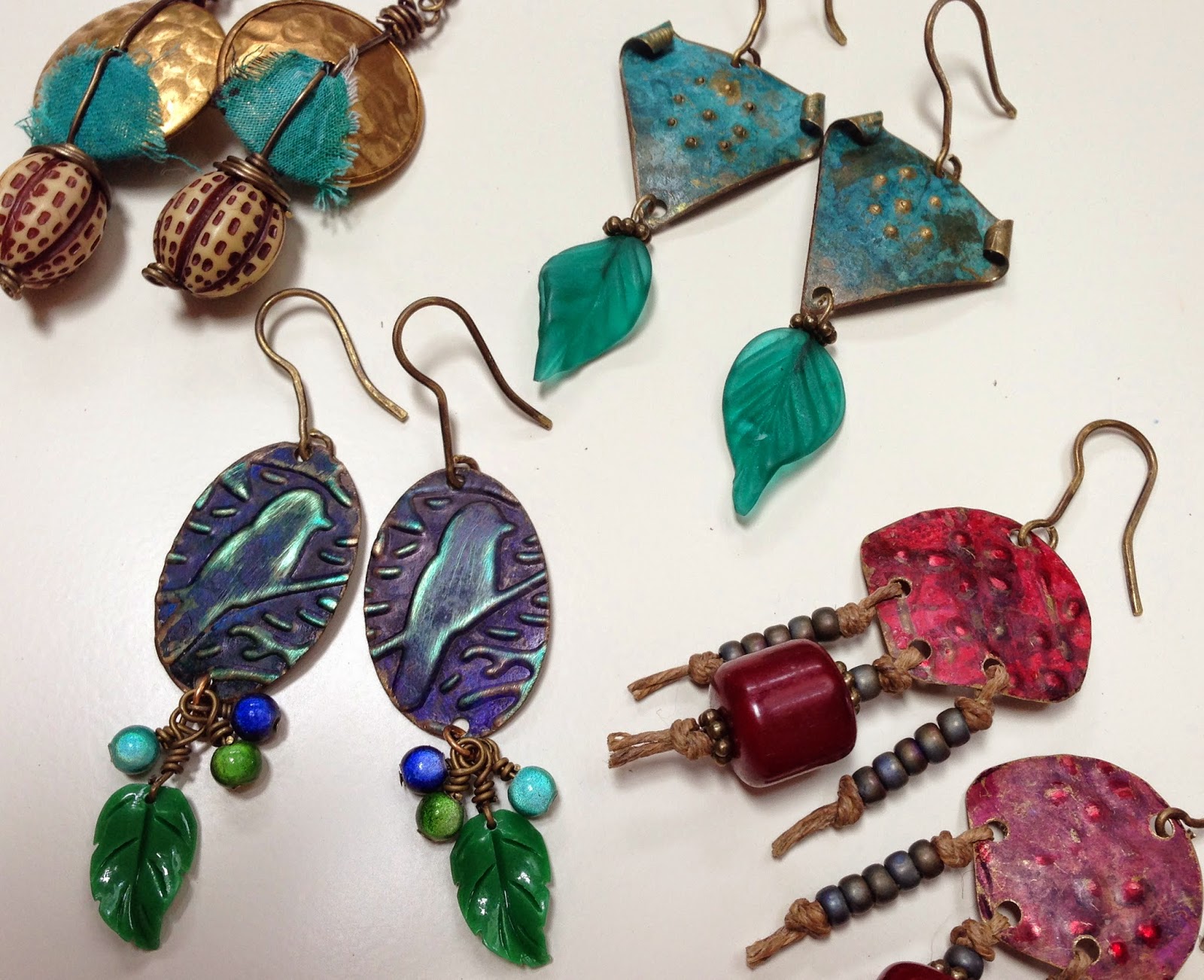 Playing With Paint USING A CUTTLEBUG MACHINE TO EMBOSS METAL