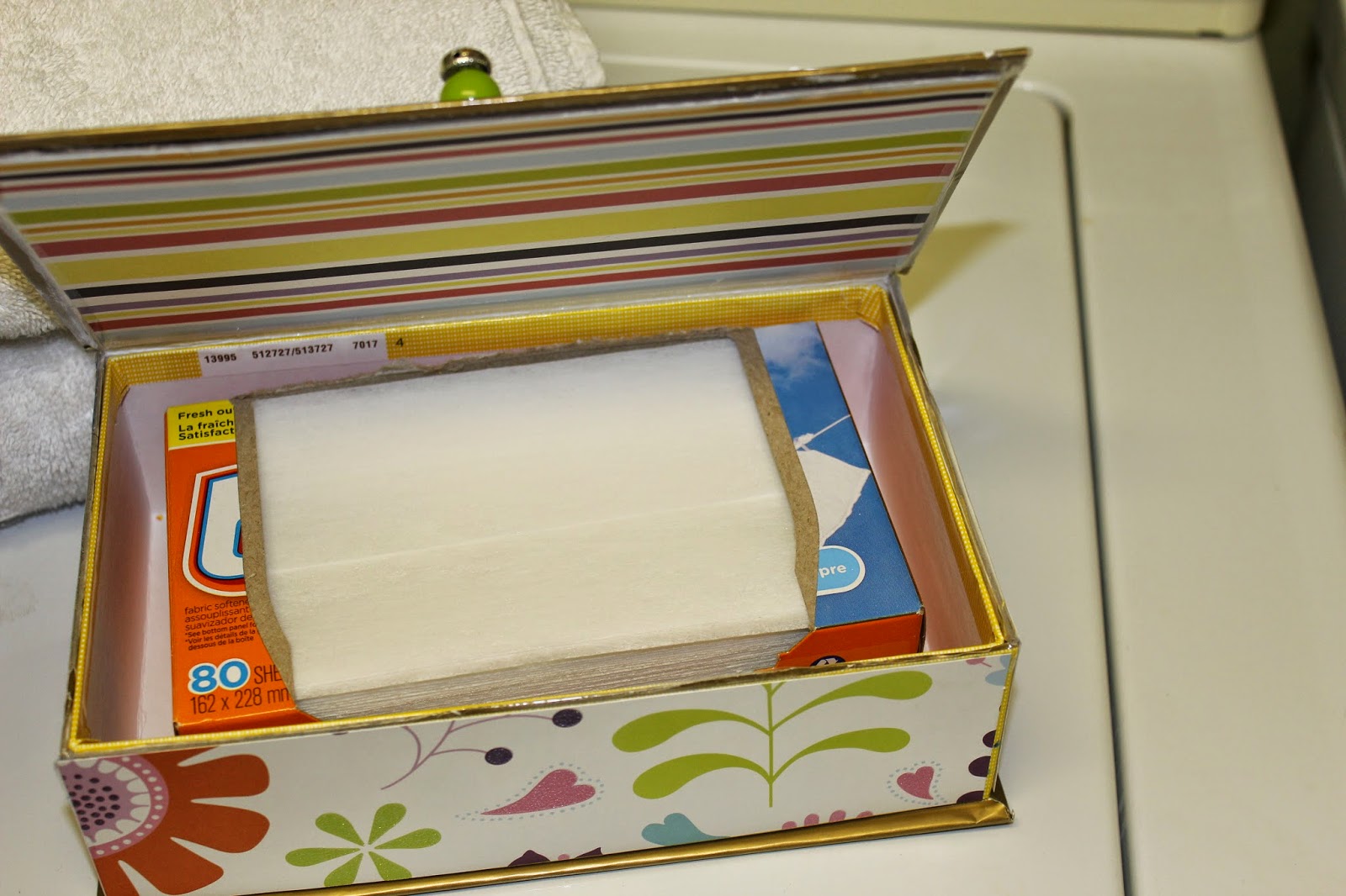 Centsible Creativities Easy Dryer Sheet Storage Box