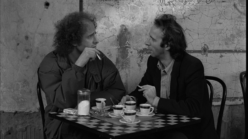 Coffee And Cigarettes: Twins [1989]