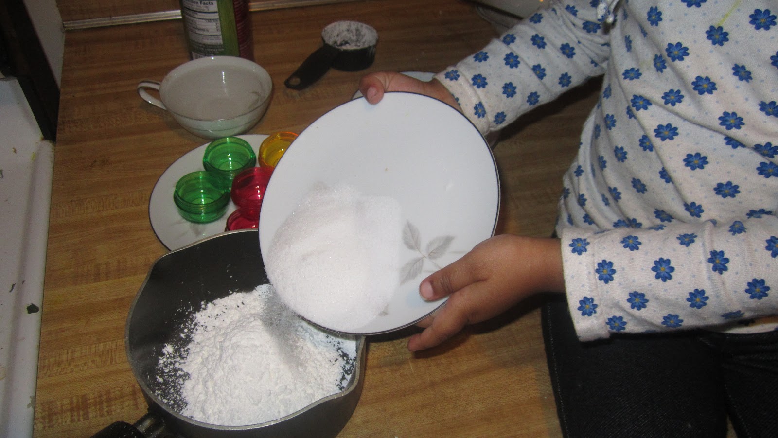 Life with Liya and Zain Homemade finger paint