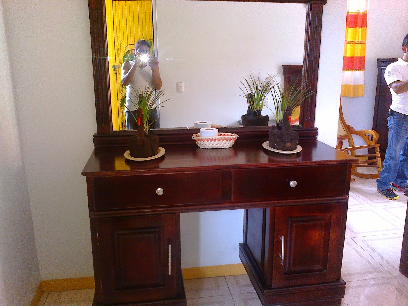 Muebles de Madera TOCADORES