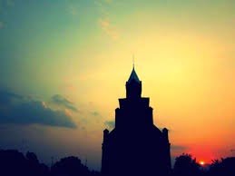 Temaram Senja dengan Debu-debu Tuhan Temaram Senja dengan Debu-debu Tuhan