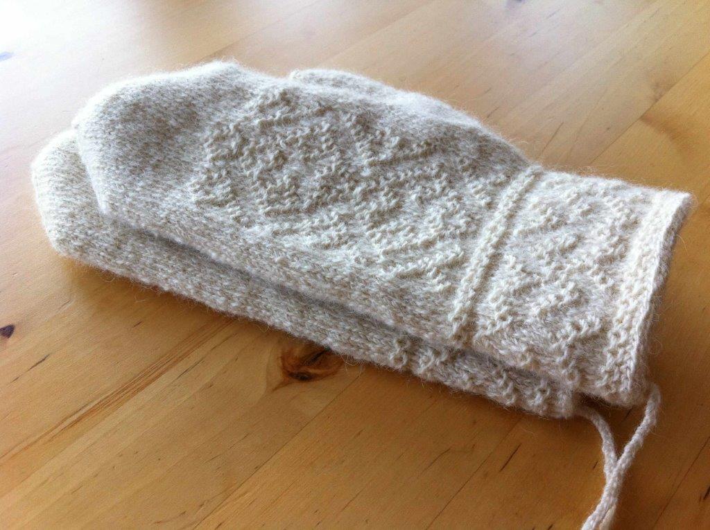 Lappone White Mittens Traditional Twined Knitting