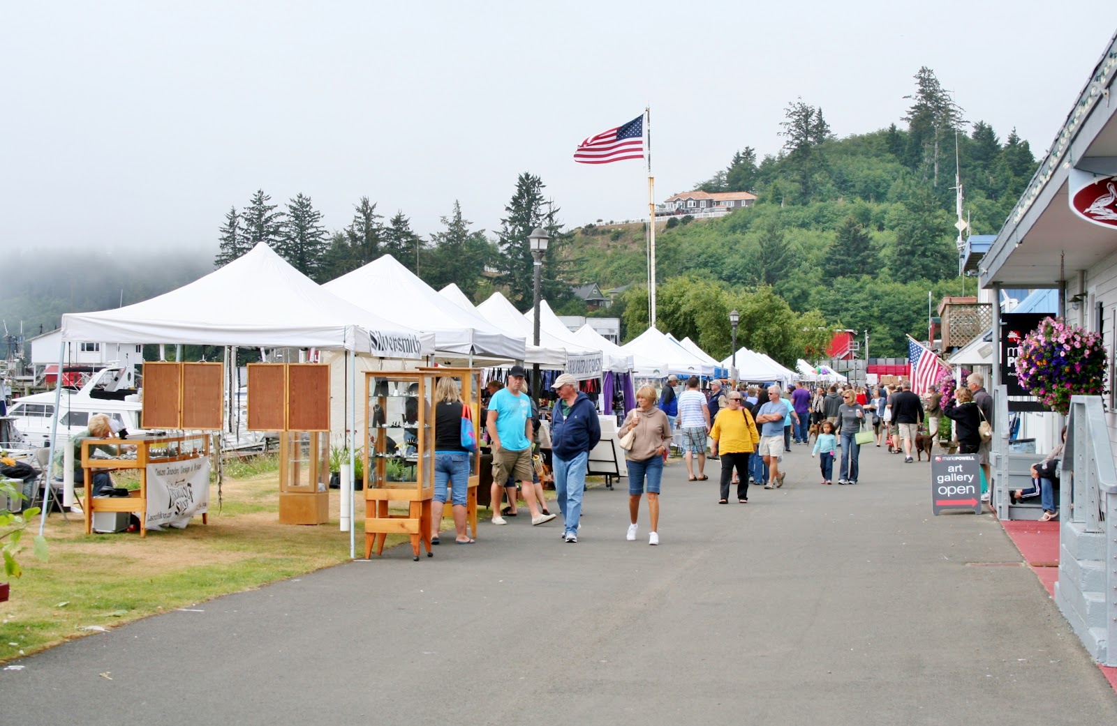 Joe, Diane, & Mallery's Big Adventure Modern Day Gypsies Ilwaco, WA