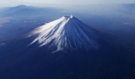 sursa: http://www.newsweek.com/mount-fuji-volcano-critical-state-new-study-warns-259301 sursa: sursa: http://www.newsweek.com/mount-fuji-volcano-critical-state-new-study-warns-259301