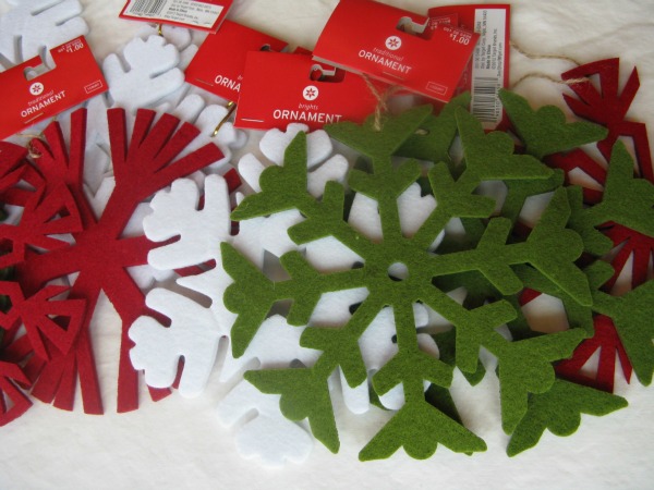 The Bean Sprout Notes: [Semi-Homemade] Felt Snowflake Garland