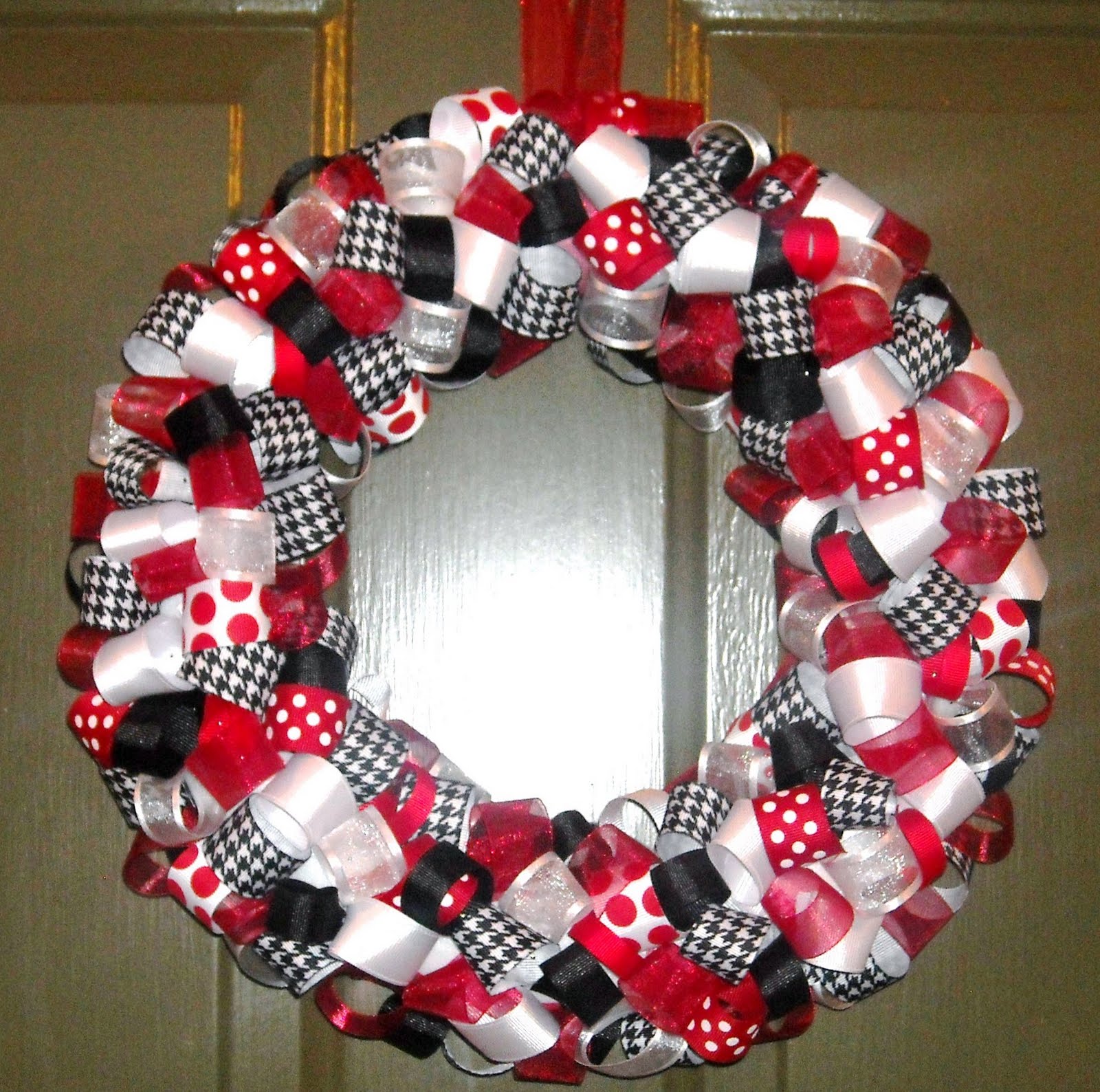The Coupon Centsation Custom Ribbon Wreath GIVEAWAY!!!!!!!!!!!
