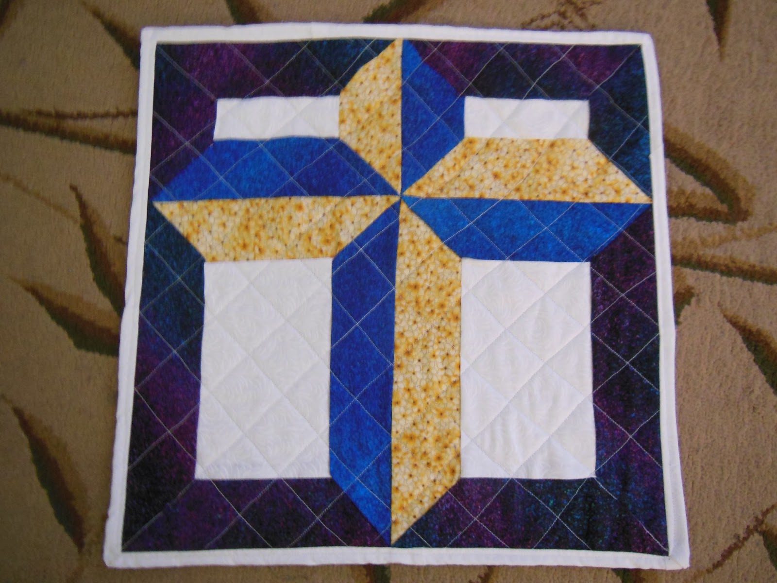 KCK Blogger Cross Wall Hanging Quilt