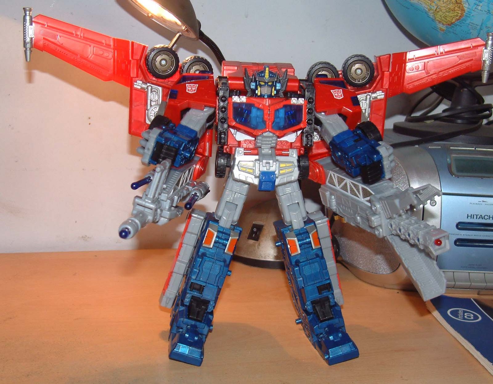 THE TRANSFORMERS BIRTHDAY BLOG 2013 PART ONE CYBERTRON OPTIMUS PRIME 2005