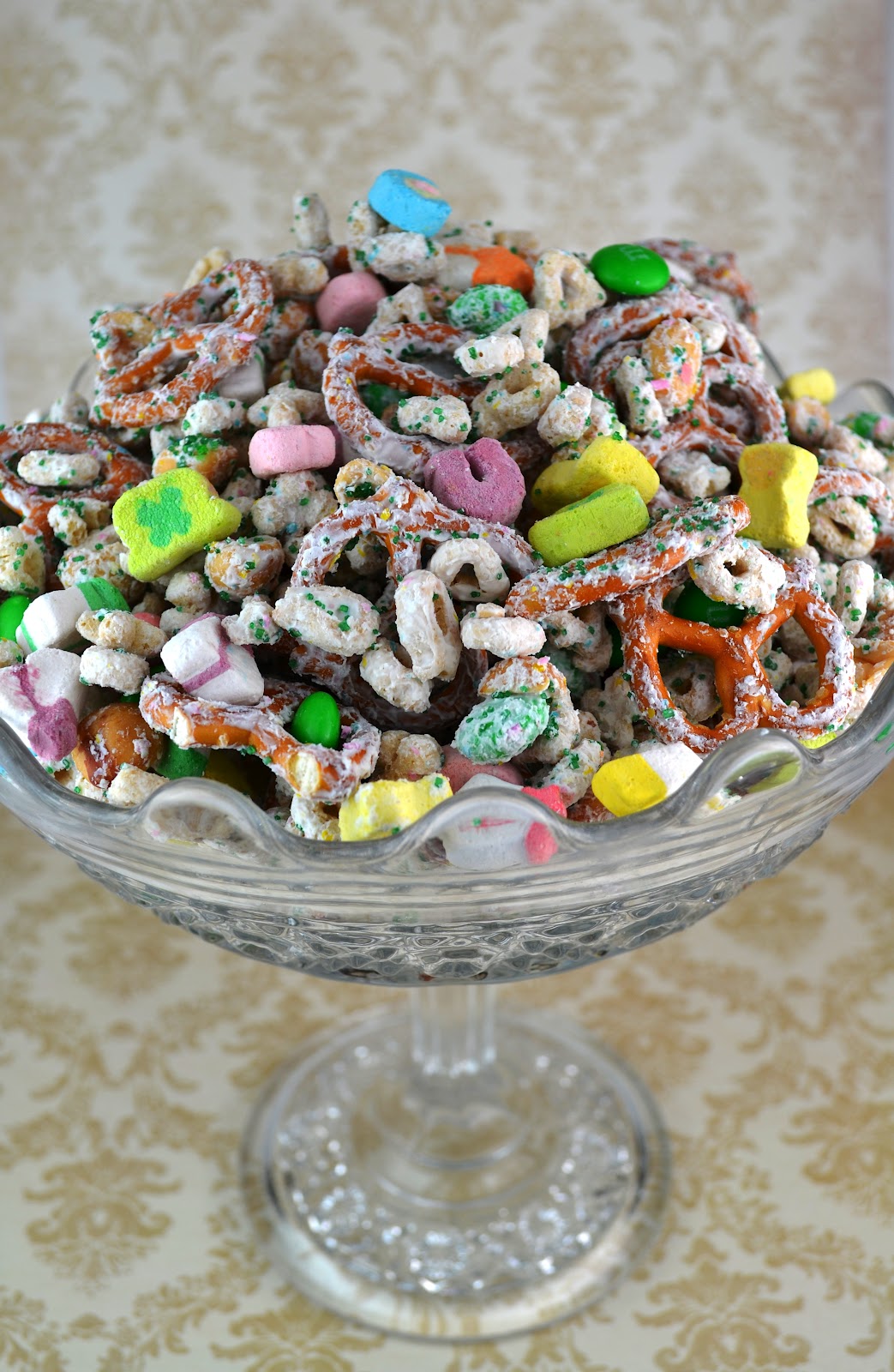 Sweetology Lucky Charm Snack Mix